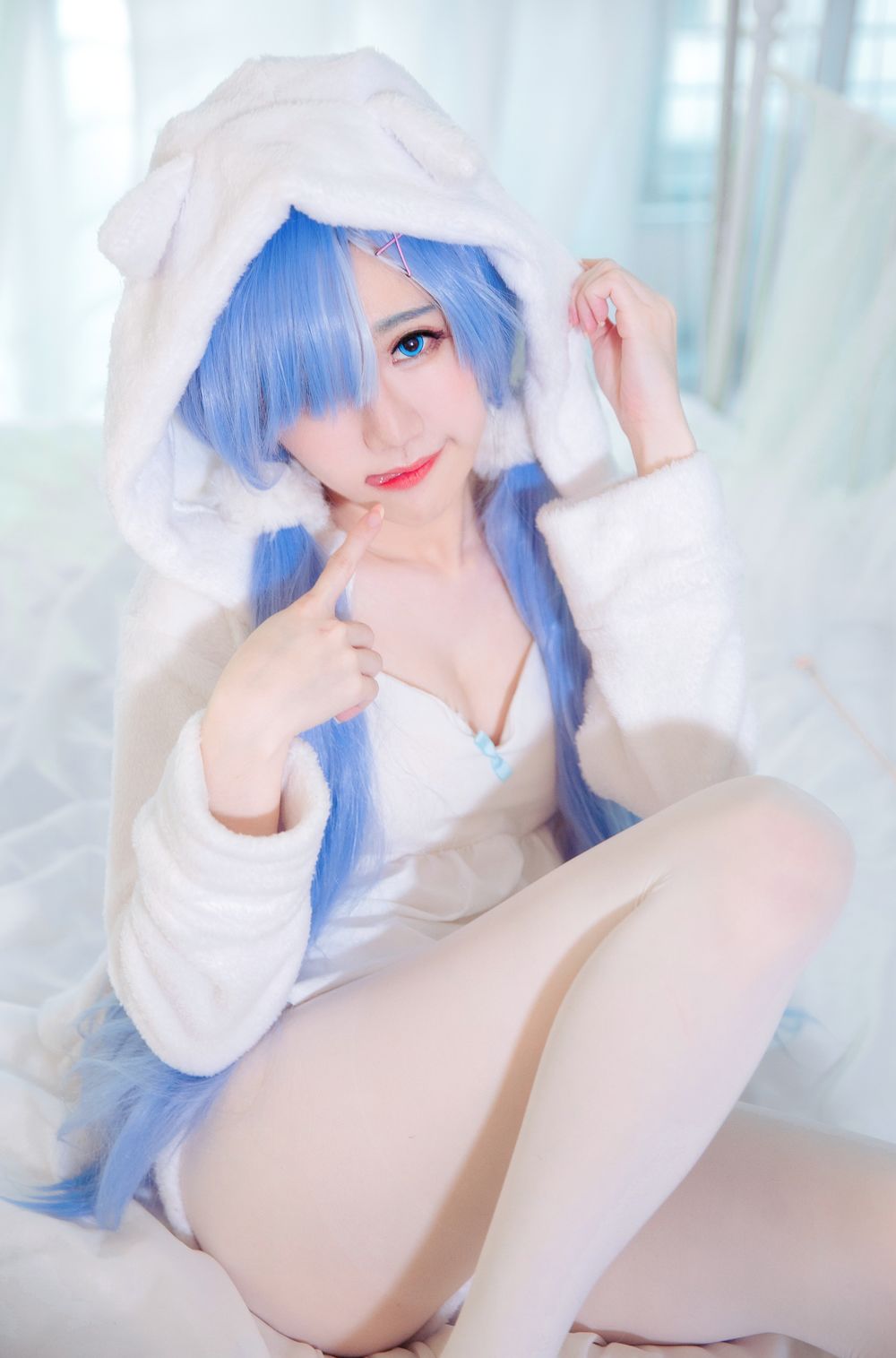 Sally Dorasnow No.032-Rem White Kitty [49P]