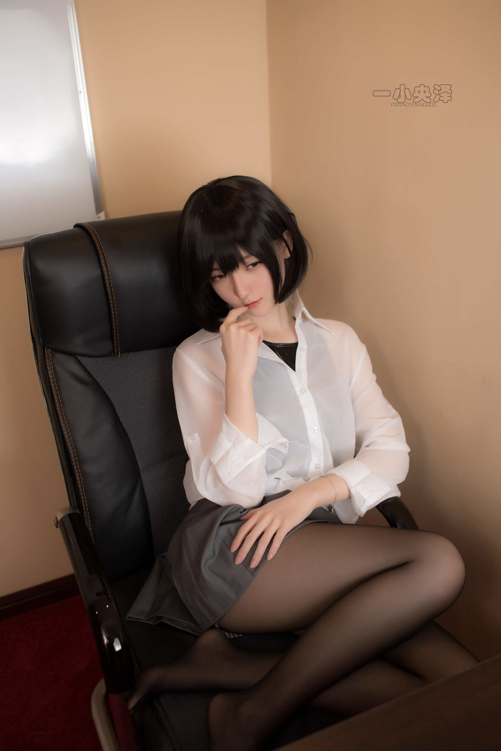一小央泽 No.022-黑丝 [33P]