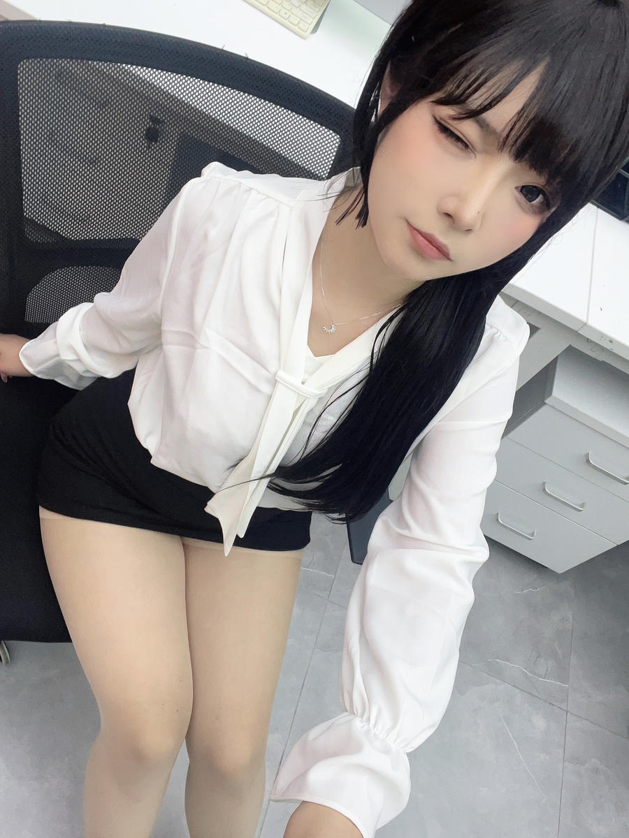 yuuhui玉汇(Kokuhui) No.089 – [Patreon] 体贴的秘书 [21P]