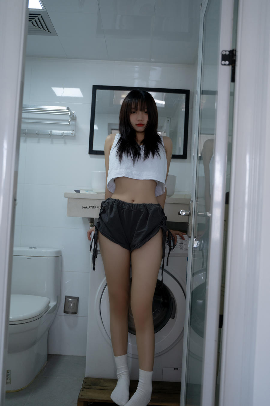 柒柒要乖哦 No.039 – 初恋背心 [117P]