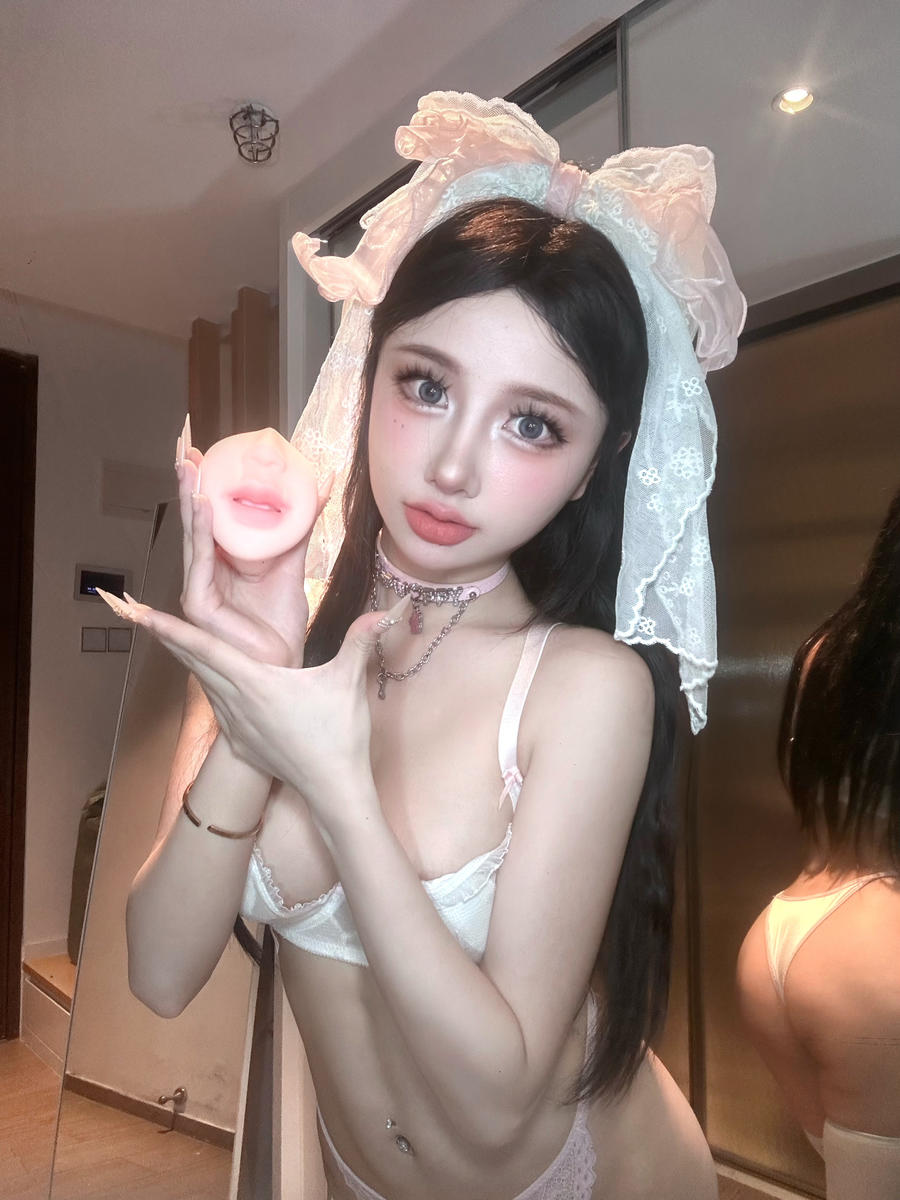 您的蛋蛋 No.048 – 唇膜 [16P]