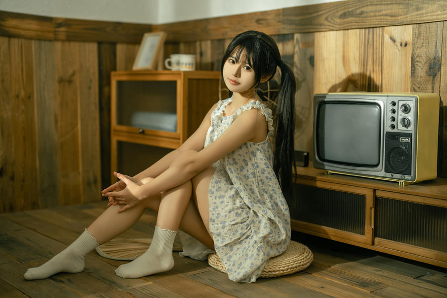 rua阮阮 No.001 – 小翠花 [24P]