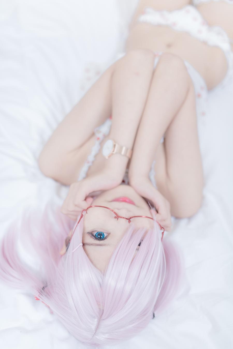 羽天Shine No.069 – 草莓2 [31P]