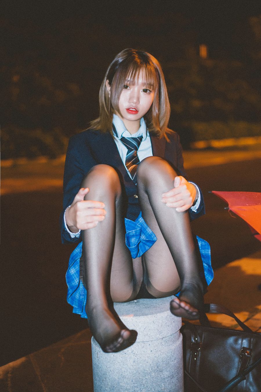 柒柒要乖哦 No.019-深夜公园JK [35P]