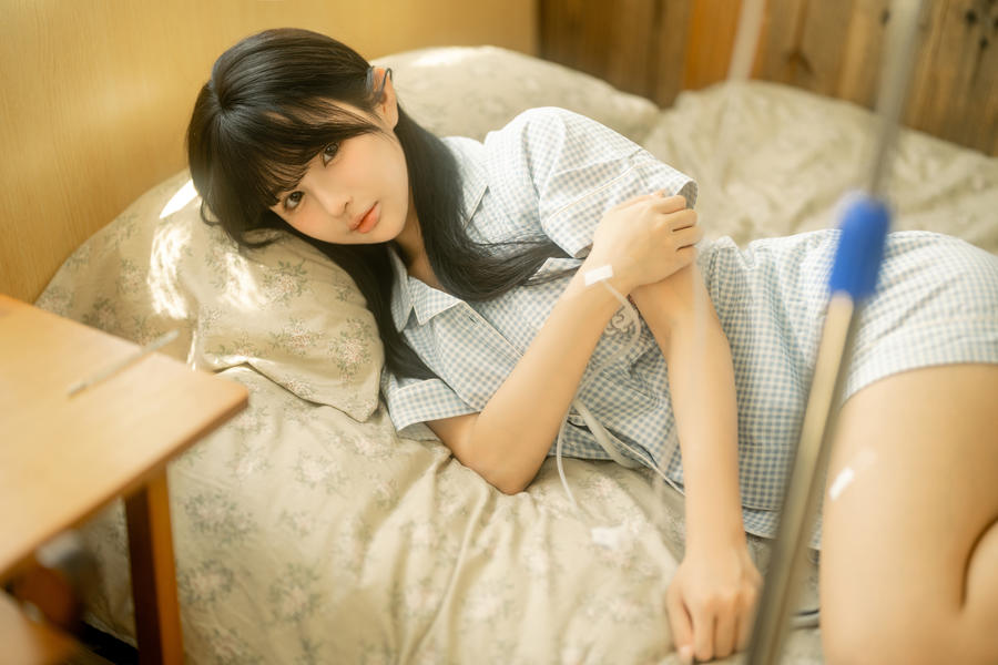 桜井宁宁(宁宁子同学) No.108 – 生病女友 [48P]