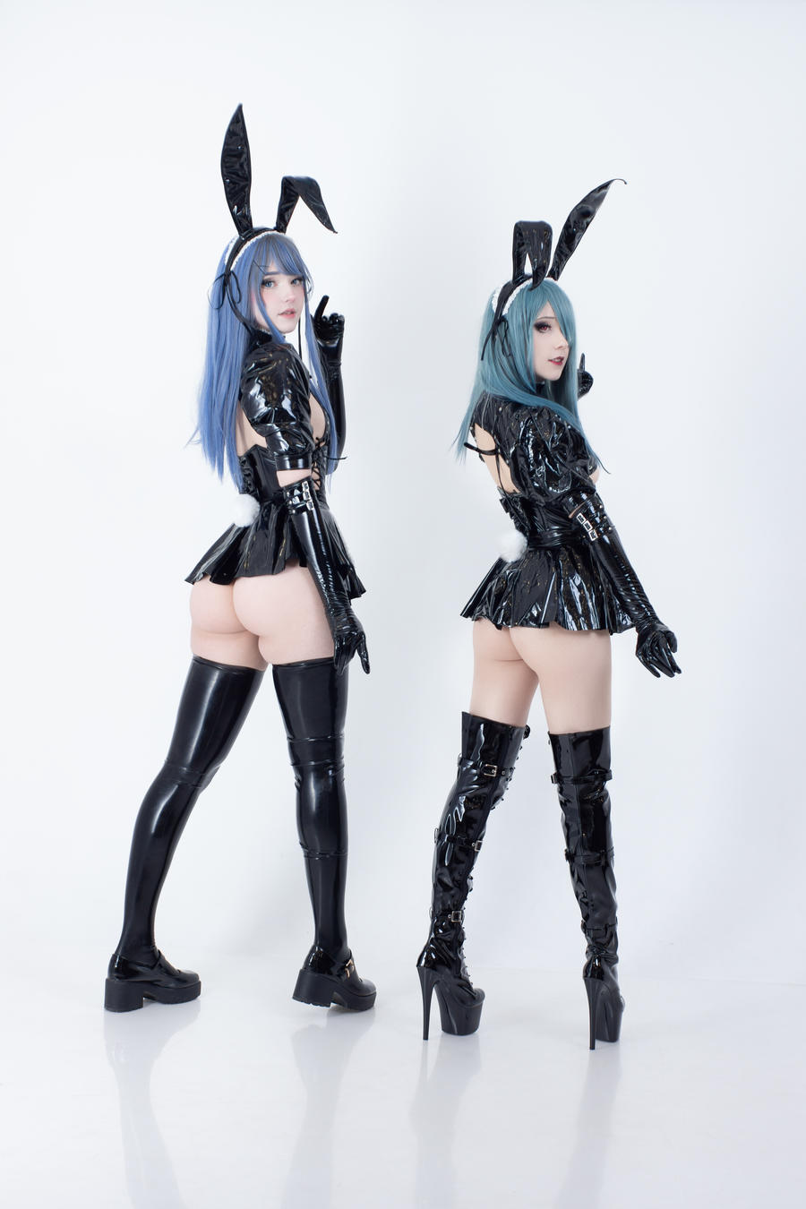 Candy Ball No.011-Latex Bunny Twins [57P 10V]