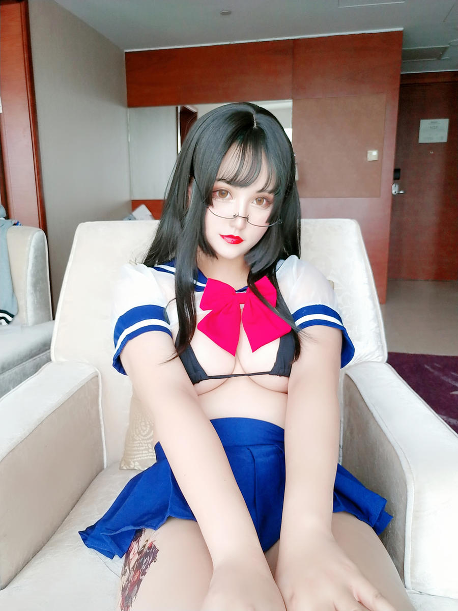 夏鸽鸽不想起床 No.013-透明JK [36P]