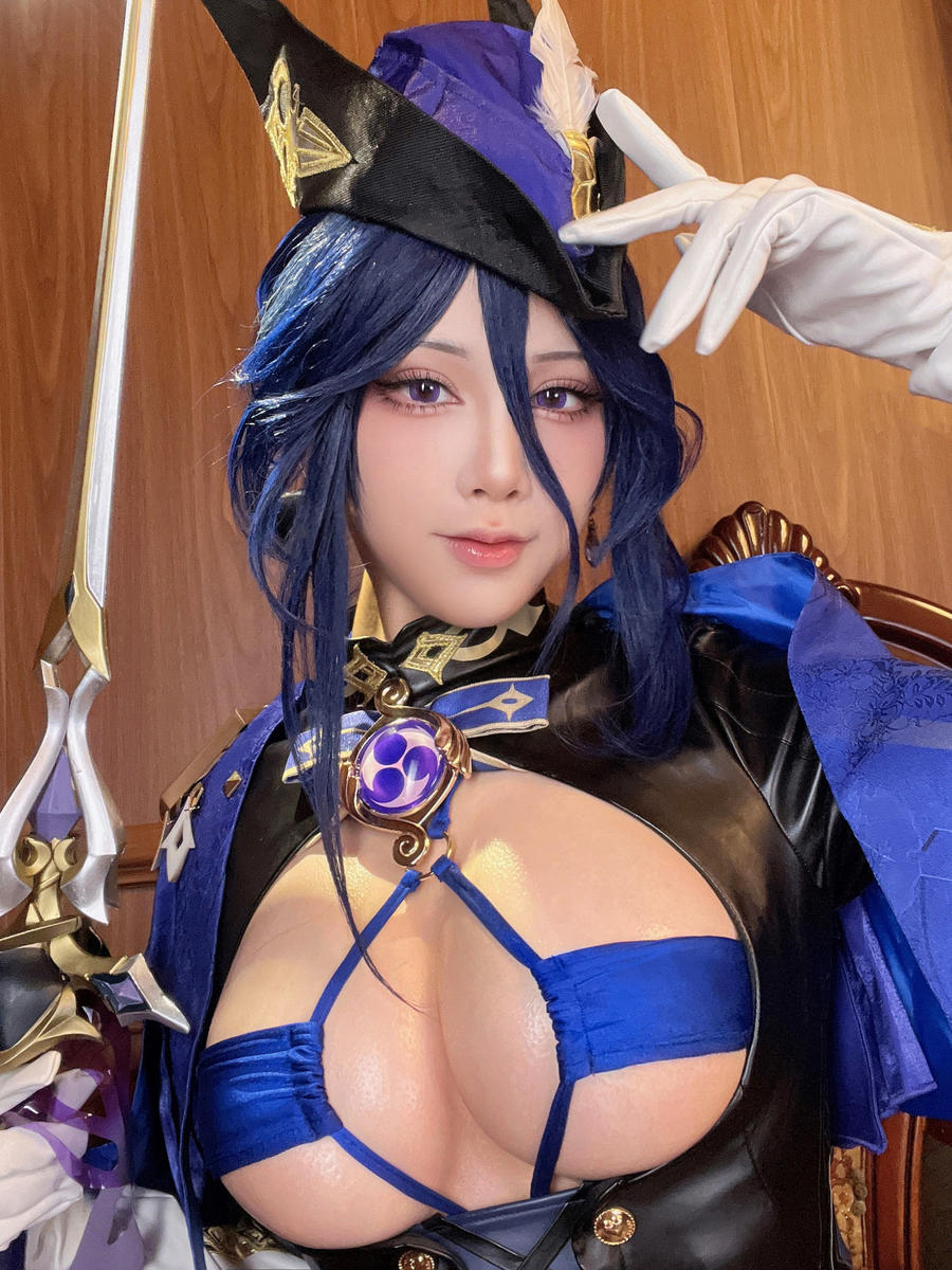 水淼aqua No.190 – [Fantia] 2025年01月订阅 (2套) [32P]