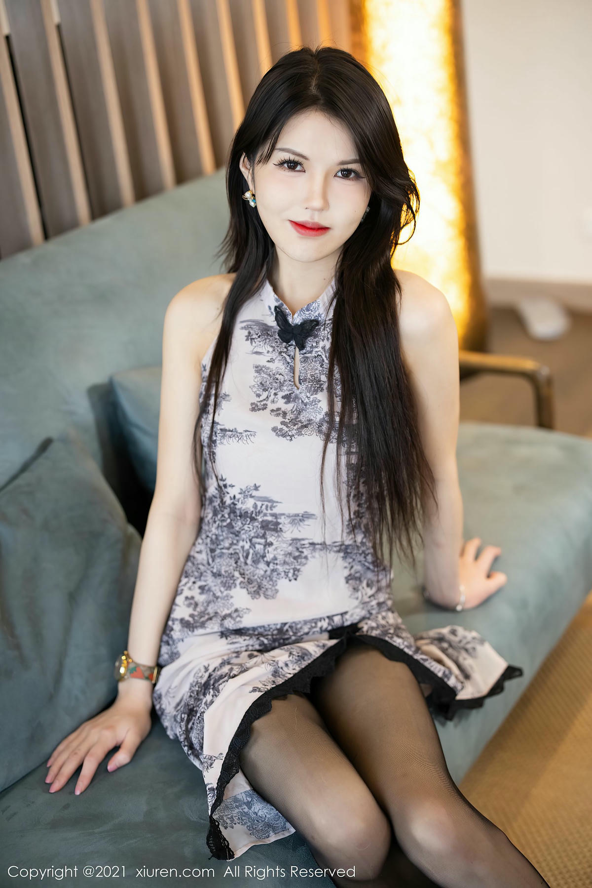 [XiuRen秀人网] No.3887 媛媛酱belle